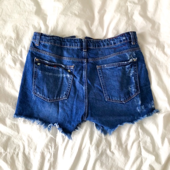 ZARA / TRAFALUC DENIM SHORTS WITH EMBROIDERY - Picture 6 of 7